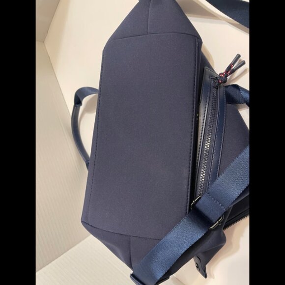 Tommy Hilfiger Blue Nylon Handbag - Picture 3 of 5